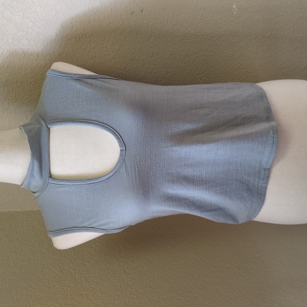 Enough About Me...Gray Mock Neck Keyhole Sleeveless Crop Top Size Medium
